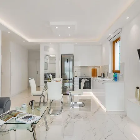 Karolkowa 28 - Prestigious Apartment With Balcony By Renters Prestige Warsaw Exterior photo